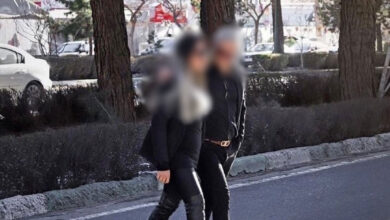 واکنش کاربرهای مجازی به عکس منتشر شده از یک زن و شوهر ایرانی در خیابان عکس زن و شوهر بی حجاب