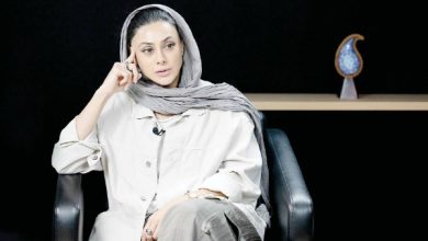 عکس آزاده صمدی در یک نمایشگاه هنری وایرال شد + بیوگرافی فعالیت آزاده صمدی در تلویزیون