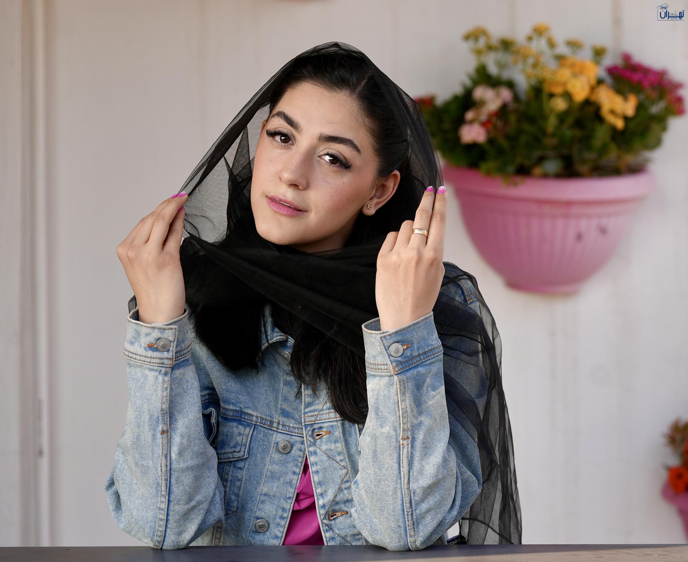 تحصیلات سارا مقدم